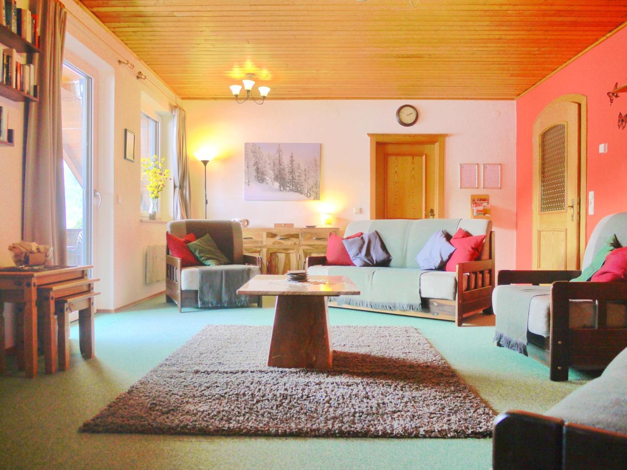 ザンクト・ミヒャエル・イム・ルンガウHaus Bellevueアパートメント エクステリア 写真